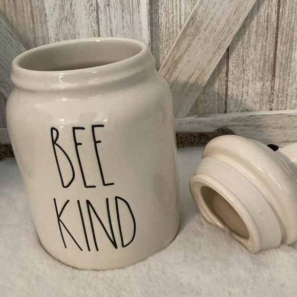 Rae Dunn Bee Kind Baby Canister - Picture 4 of 7